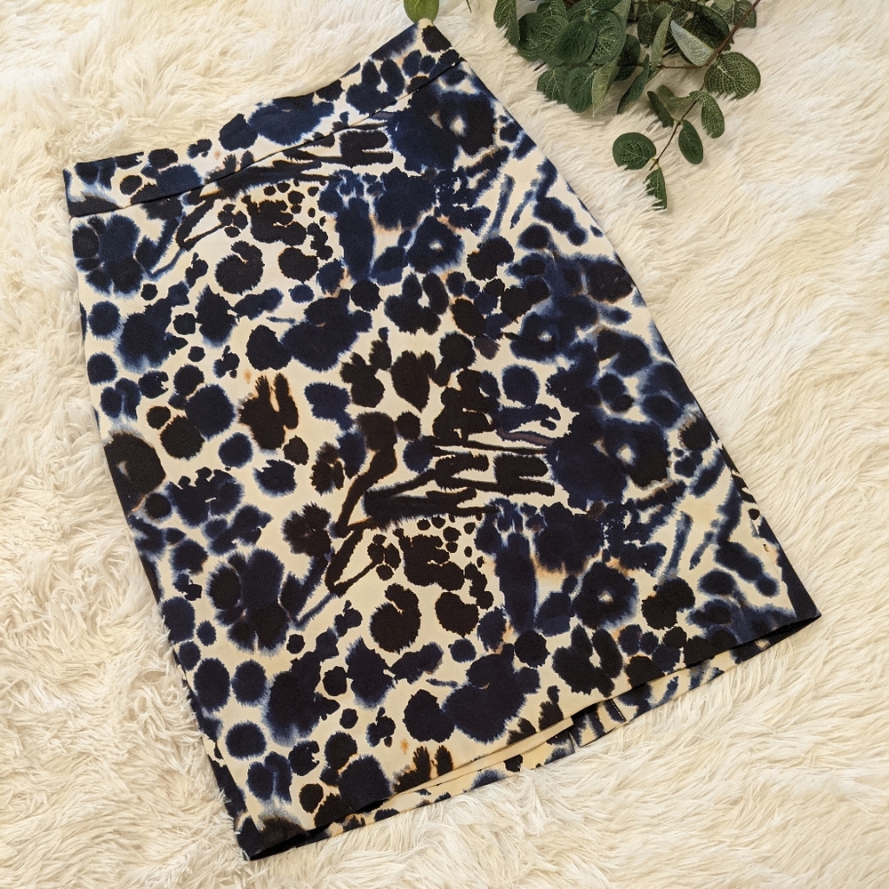 Ann Taylor Artsy Ink Blot Pencil Skirt 0